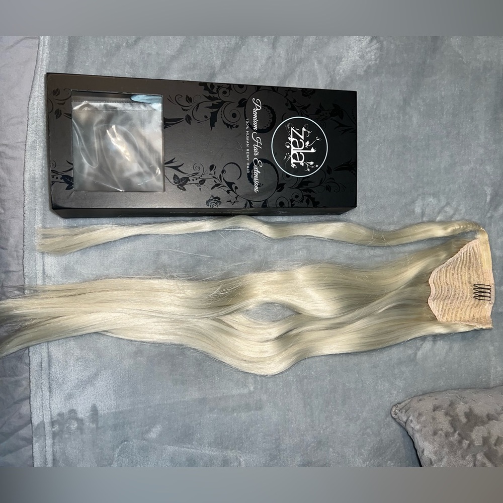 Ponytail Extension - Picture 2 of 2